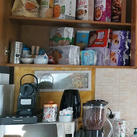 Tania House, Metro Italia 61 Torino