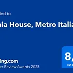 Tania House, Metro Italia 61 *